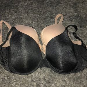 Victoria Secret Bras Size 34 DDD💕 Black & Nude